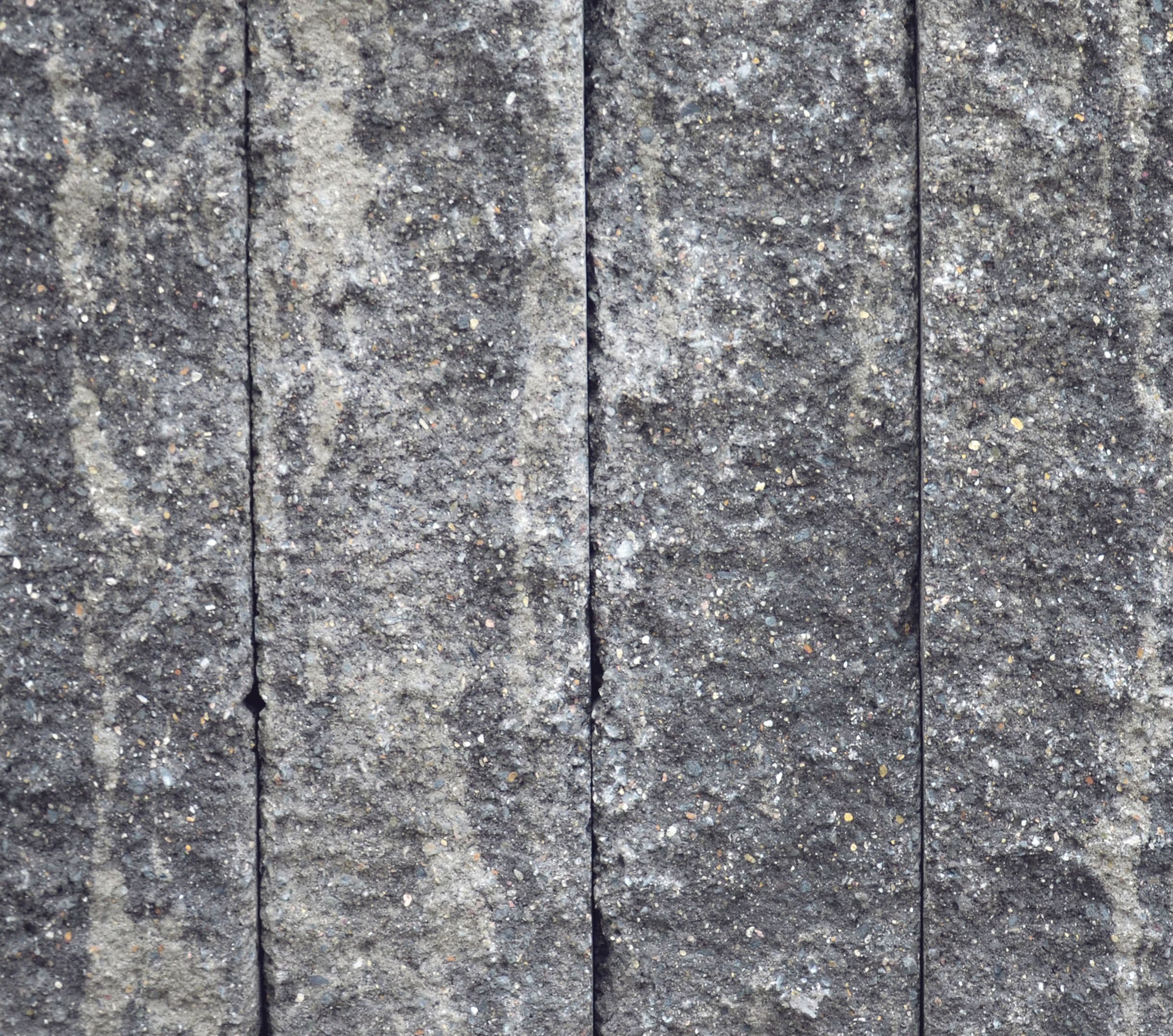 PRESBETON - Palisáda DUO STONE (Štípaný-rumplovaný Šedočerná) 550 mm