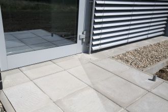 CS BETON Velkoplošná dlažba FORMELA I. - základní kámen 50 mm výška 30 x 30 cm šedá