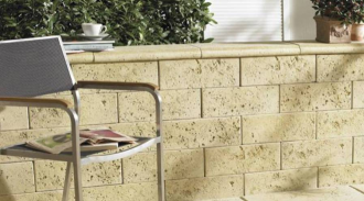 Semmelrock Bradstone Travero zeď - plotová krycí deska 50 x 23 x 5 cm melírovaná SEMMELROCK STEIN + DESIGN