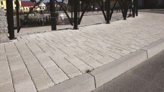 CS BETON Obrubník silniční H | Obrubník náběhový levý 25-15 cm, Obrubník náběhový pravý 15-25 cm, Obrubník nájezdový 150, přímý 250, přímý 300 mm, přímý půlka 250 mm, Roh 90° vnější, Roh 90° vnitřní, Vnější oblouk R 0,5, Vnější oblouk R 1,0, Vnější oblouk R 2,0, Vnitřní oblouk R 0,5, Vnitřní oblouk R 1,0