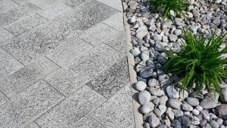 CS BETON Dlažba GRAN TECH Mineral 8 cm černo-bílá AKCE DUBEN