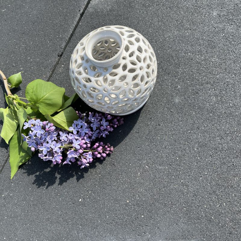 Kinnia Design - Lámpara mesa flores cerámica 30 x 30 x 54 cm dentro de LÁmpara mesa