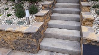 SEMMELROCK Citytop schod 120 x 35 x 15 cm NOVINKA SEMMELROCK STEIN + DESIGN