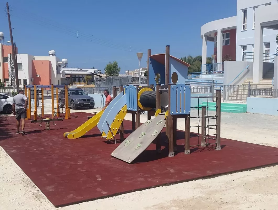 GUTTA Gumová dlažba Play 50 x 50 cm - 50 x 50 x 5 cm zelená